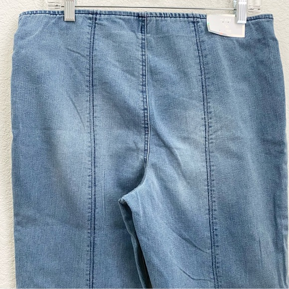 TINSELTOWN Hi-Rise Flare Denim Raw Hem Pull On Flare Jeans Size 11 Waist 30 - Picture 11 of 13